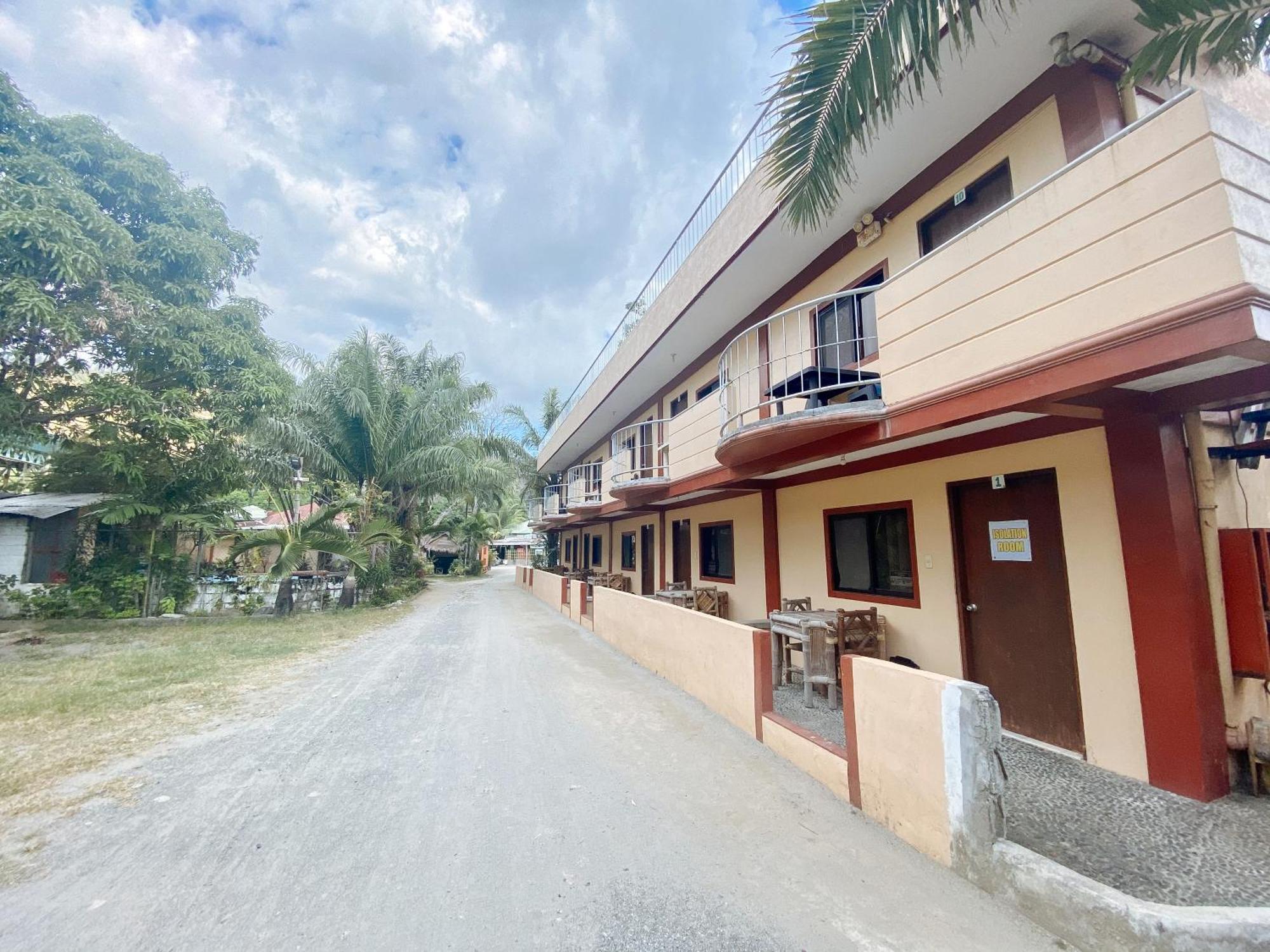 RedDoorz Hostel @Megans Paradisio Beach Resort San Antonio  Exterior foto